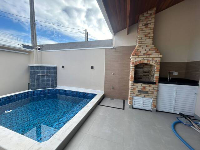 #381 - Casa para Venda em Peruíbe - SP - 2
