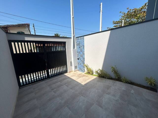 #400 - Casa para Venda em Peruíbe - SP - 2