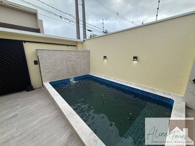 #AF311 - Casa para Venda em Peruíbe - SP