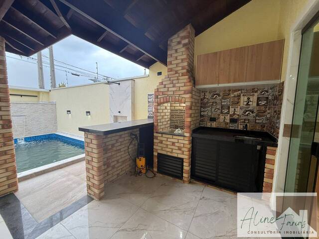 #AF311 - Casa para Venda em Peruíbe - SP