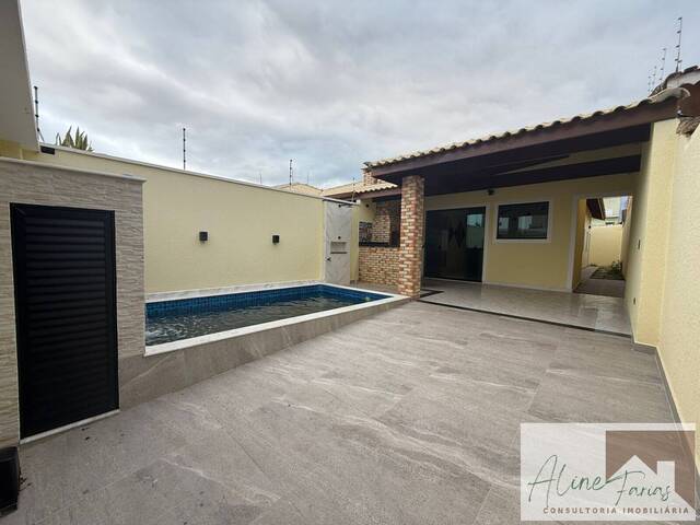 #AF311 - Casa para Venda em Peruíbe - SP
