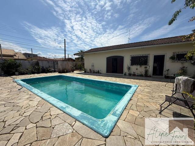 #AF317 - Casa para Venda em Peruíbe - SP