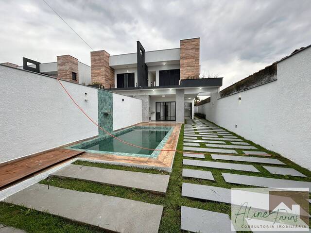 #AF328 - Casa para Venda em Peruíbe - SP