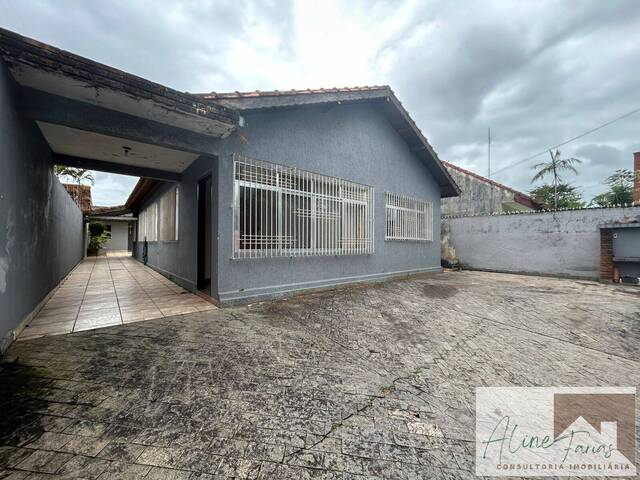 #AF338 - Casa para Venda em Peruíbe - SP