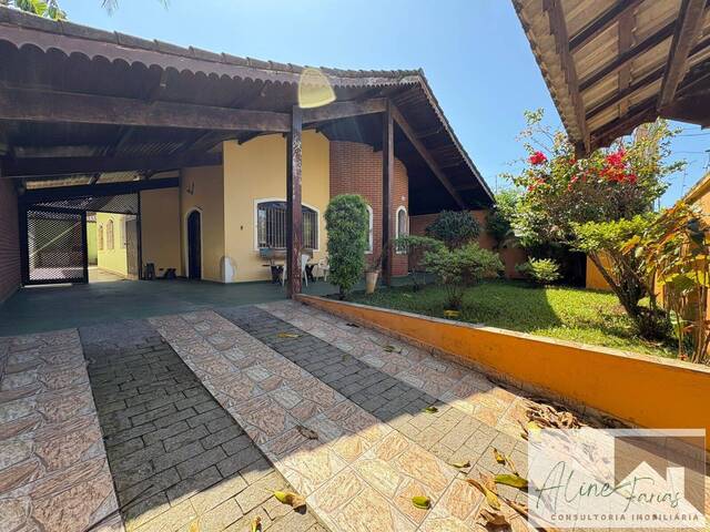 Venda em Est. Balneario Maria Helena Novaes - Peruíbe