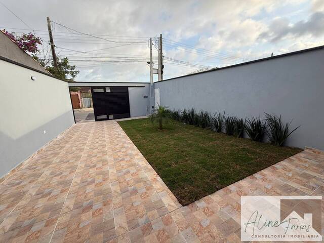 #AF350 - Casa para Venda em Peruíbe - SP