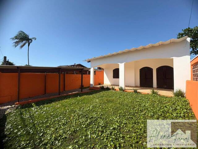 #AF351 - Casa para Venda em Peruíbe - SP