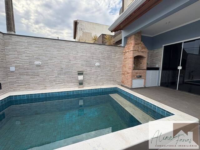 #AF370 - Casa para Venda em Peruíbe - SP