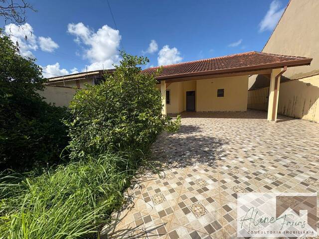 #AF379 - Casa para Venda em Peruíbe - SP