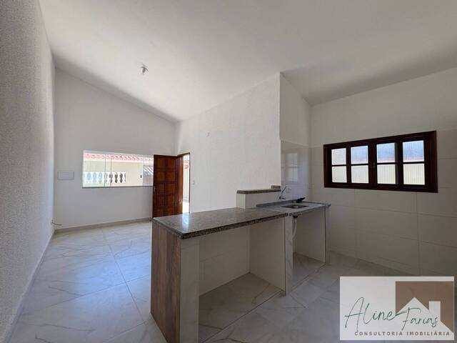 #AF381 - Casa para Venda em Peruíbe - SP