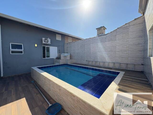 #AF383 - Casa para Venda em Peruíbe - SP