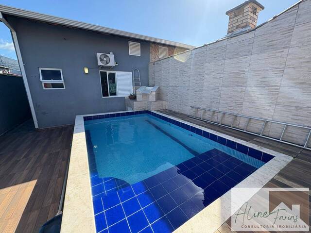 #AF383 - Casa para Venda em Peruíbe - SP