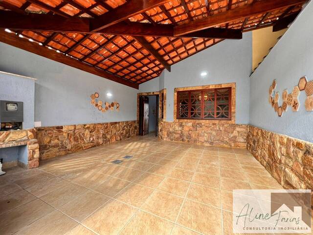 #AF395 - Casa para Venda em Praia Grande - SP