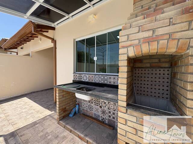 #AF403 - Casa para Venda em Peruíbe - SP