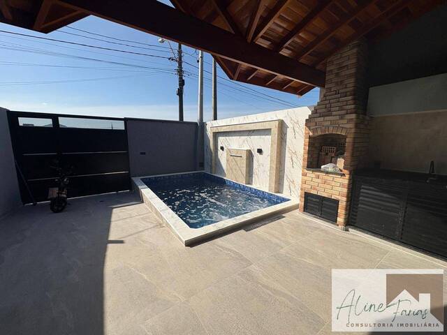 #AF404 - Casa para Venda em Peruíbe - SP