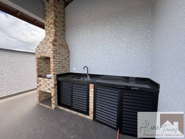 #AF410 - Casa para Venda em Peruíbe - SP