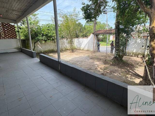 #AF411 - Casa para Venda em Peruíbe - SP