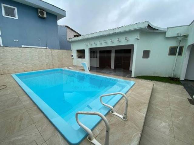 #AF310 - Casa para Venda em Praia Grande - SP