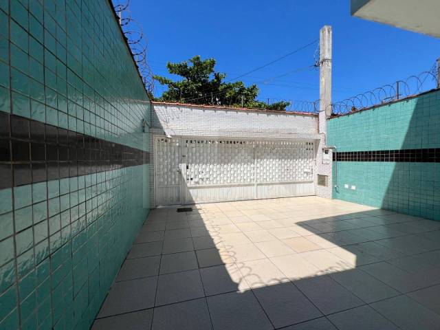 #AF312 - Casa para Venda em Praia Grande - SP