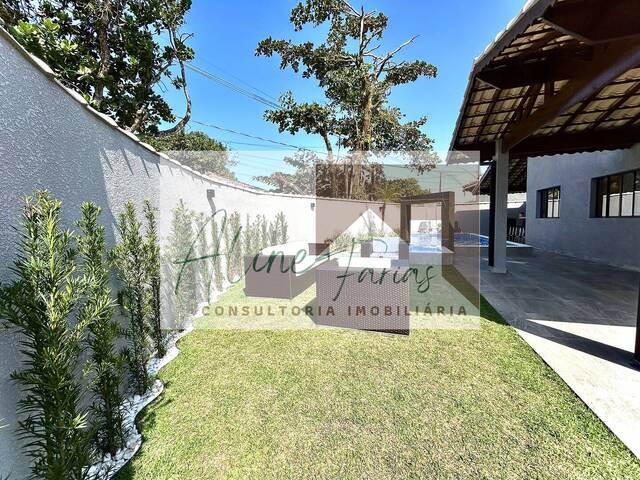#AF350 - Casa para Venda em Itanhaém - SP