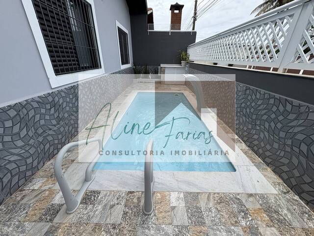 #AF351 - Casa para Venda em Peruíbe - SP