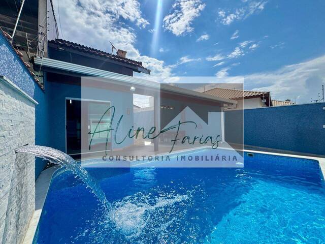 #AF355 - Casa para Venda em Peruíbe - SP