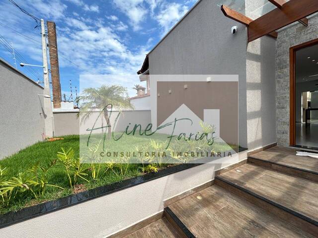 #AF356 - Casa para Venda em Peruíbe - SP