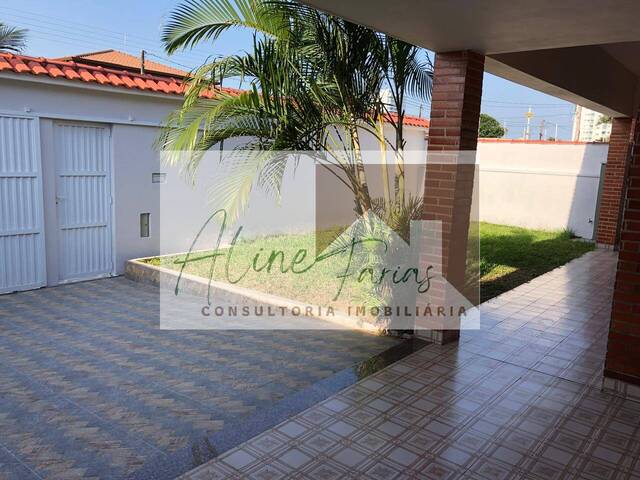 #AF370 - Casa para Venda em Praia Grande - SP