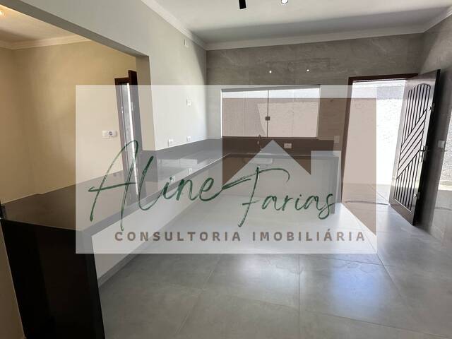 #AF379 - Casa para Venda em Peruíbe - SP