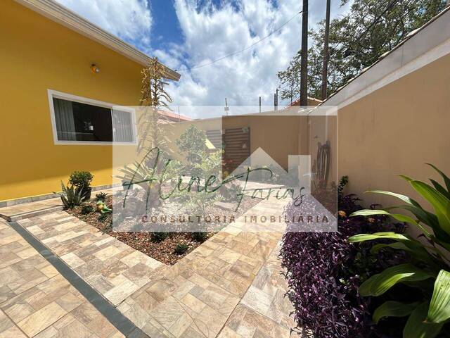 #AF393 - Casa para Venda em Peruíbe - SP